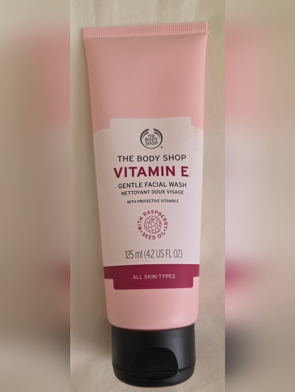 THE BODY SHOP  Vitamin E Gentle Facial Wash 4.2 oz NEW Discontinued